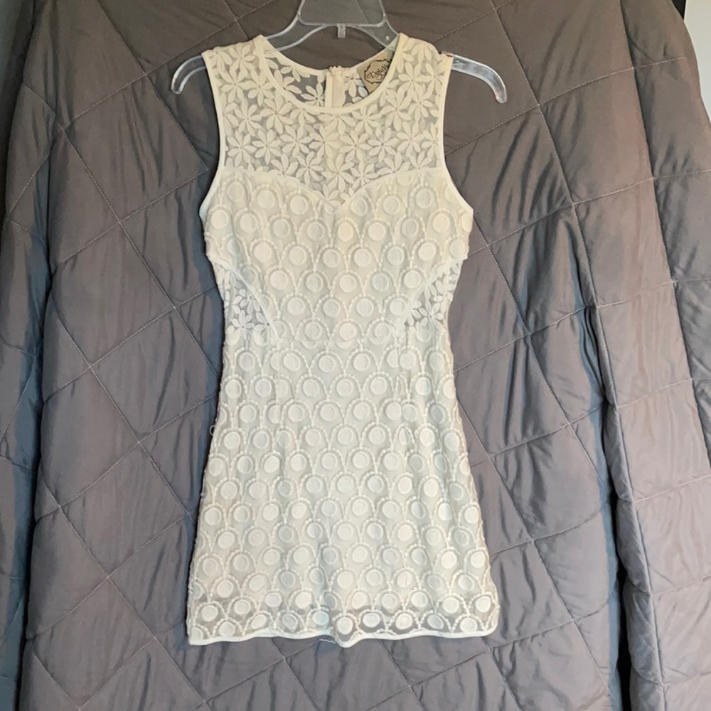 White lace dress